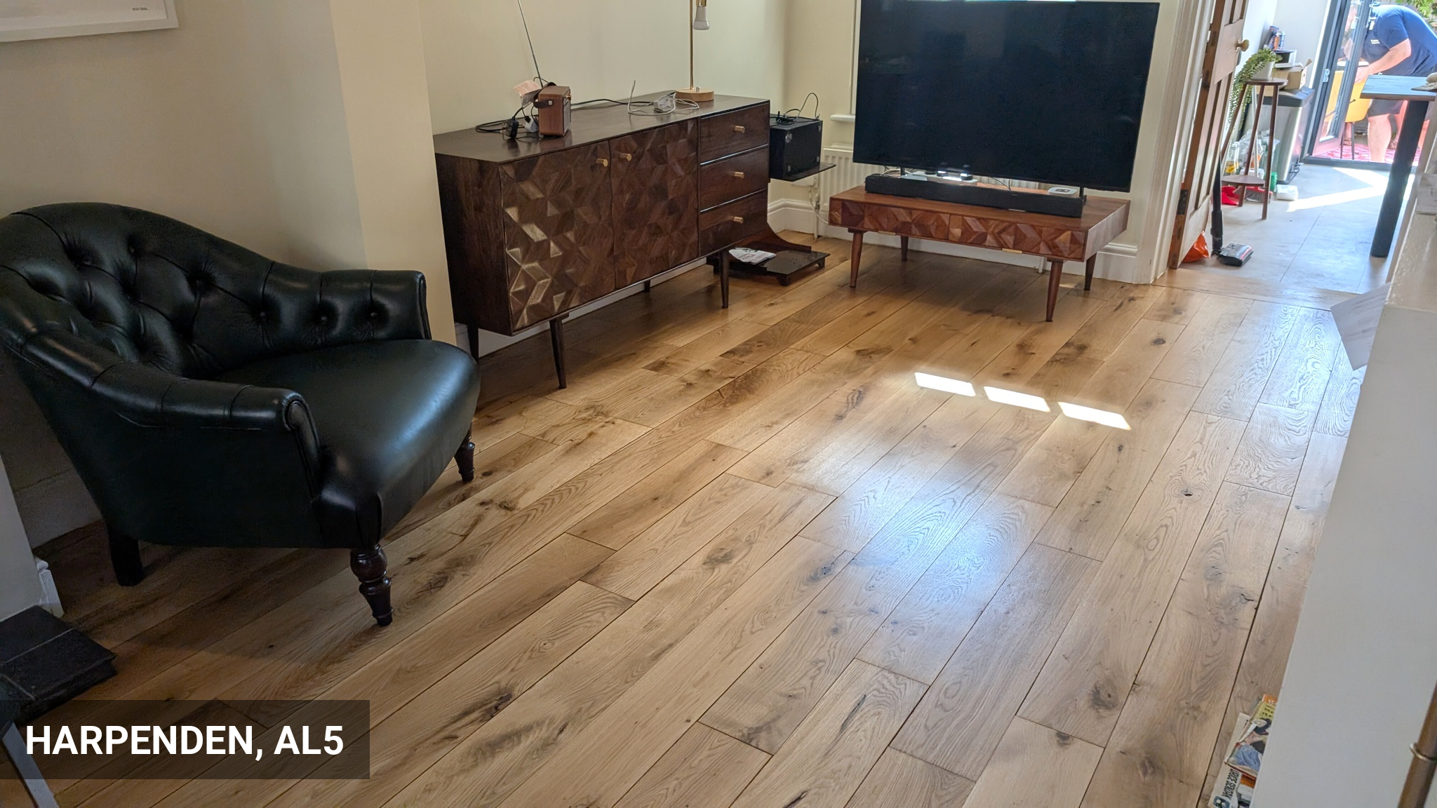 Reviving the Glory of a Solid Oak Flooring in Harpenden, AL5